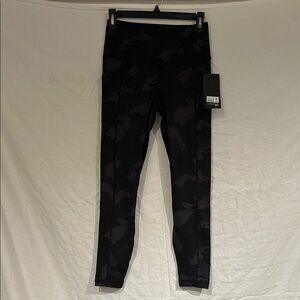 90 Degree By Reflex Black And Grey Camouflage Ankle Pants